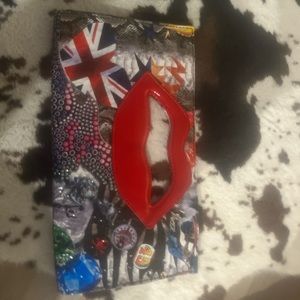 VY2K clutch in perfect condition.